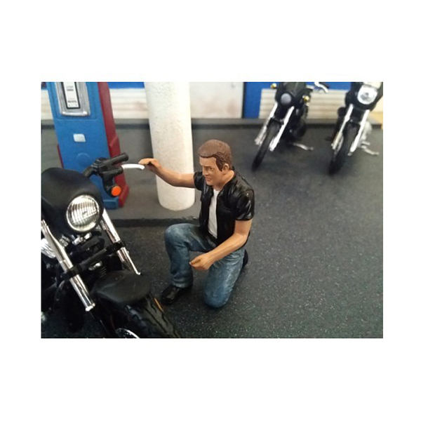American Diorama Biker Motorman: 2.5 Inch 1:18 Scale Figure
