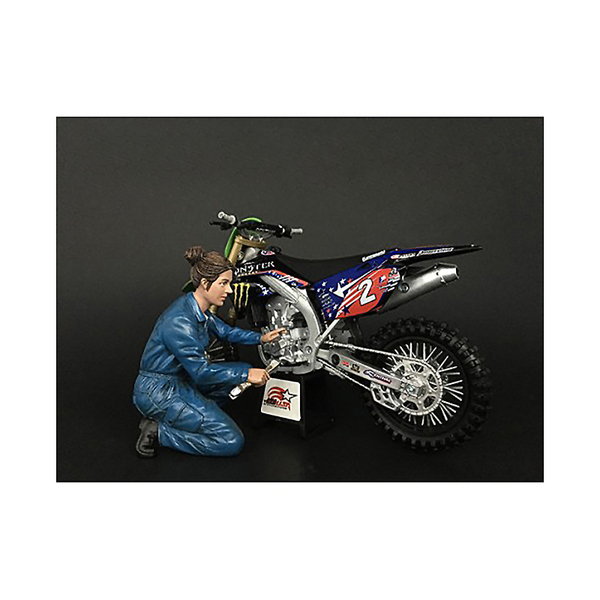 American Diorama 1/12 Mechanic Chole Figurine - 3.25 Inch