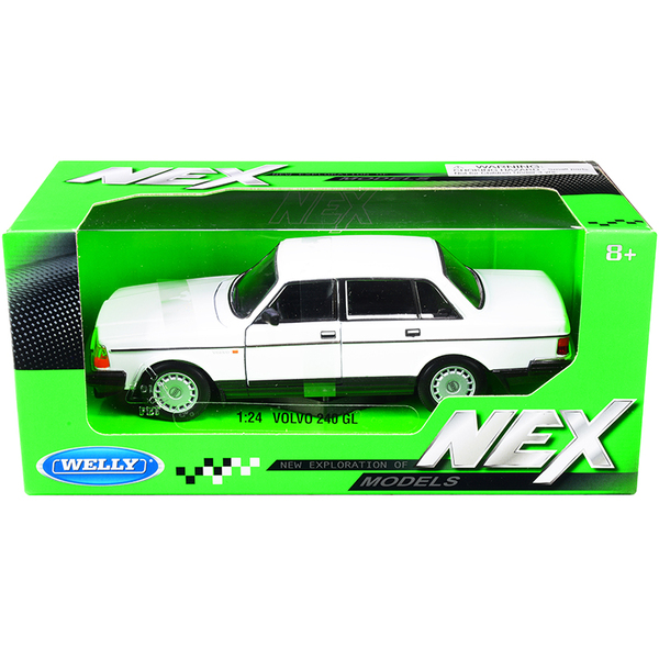 Welly 1/24 Volvo 240 GL White Diecast Model