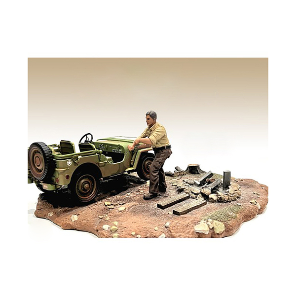 American Diorama 4 Inch 1/18 Scale Mechanic Figure 3