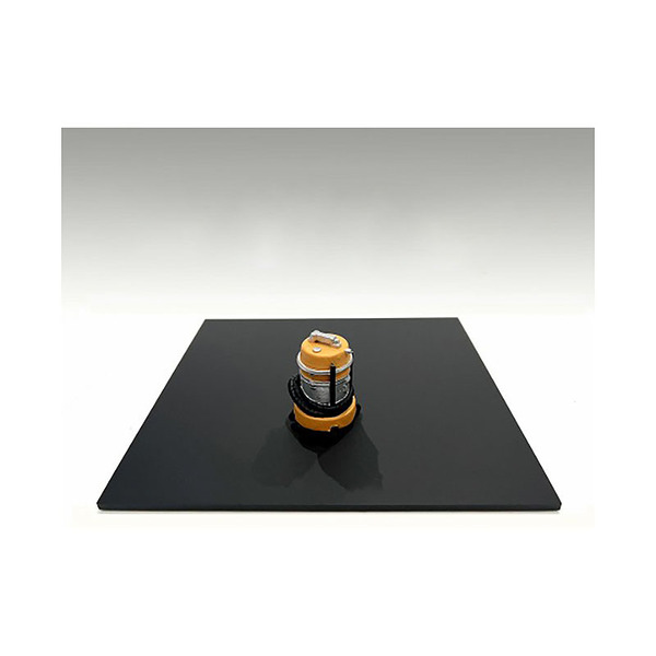 American Diorama Detail Masters Wet/Dry Vac 1/18 Scale